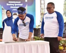 Gubernur Jabar Resmikan...