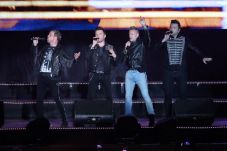 Westlife Tutup Tur Konser...