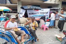 Humanity Food Car Berbagi...