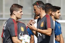 Moreno Beri Jalan Luis...