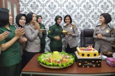 HUT Polwan, Kapolsek...