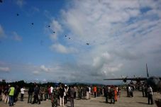 TNI Gelar Latihan Pasukan...