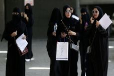 Para Perempuan Arab...