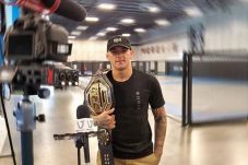 Dustin Poirier Jalani...