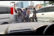 Viral Aksi Pemalakan...