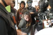 Suami Istri Ditangkap...