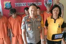 7 Tersangka Jaringan...