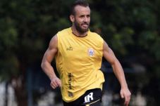 Eks Gelandang Villarreal...