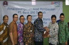 BNI Syariah Gandeng...