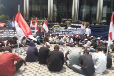 Gelar Aksi di Gedung...