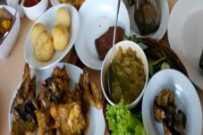 Ayam Goreng Setengah...