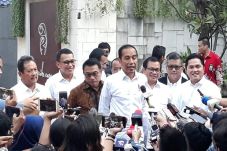 Komposisi Kabinet Tunggu...