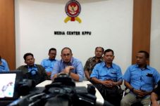 Politikus Gerindra Bawa...