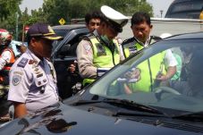Samsat Jakut Manfaatkan...