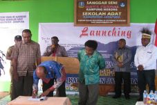 Bupati Mathius Resmikan...