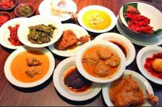 Restoran Padang dengan...