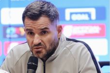 Obsesi McMenemy Manfaatkan...