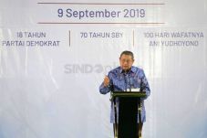 Membaca Pidato Kontemplasi...