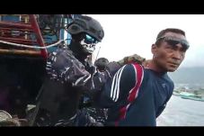 TNI AL Bebaskan 8 Nelayan...