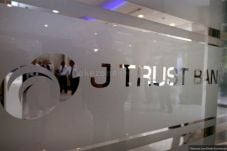 JTrust Bank Dukung Pembangunan...