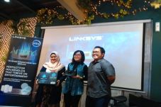Luncurkan Router MR8300,...