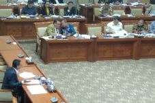 Soal Revisi UU KPK,...