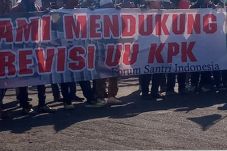 Revisi UU 30/2002, Semoga...