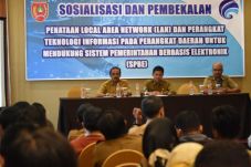 Diskominfo Kobar Sosialisasikan...