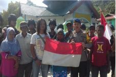 Brimob Temukan Bendera...