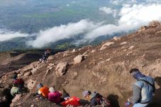 Nyasar di Gunung Kerinci,...