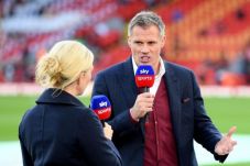 Pengkhianat, Carragher...