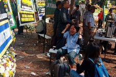 Perempuan Pencari Beasiswa...