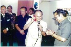 BJ Habibie, Bapak Teknologi...