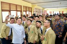Bamsoet Beri Kuliah...