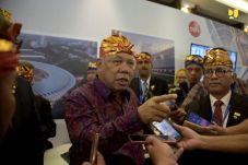 Menteri Basuki Pacu...