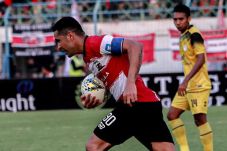 Comeback, Madura United...