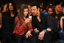 Sofia Richie Semangat...