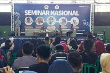Rocky Gerung Bicara...