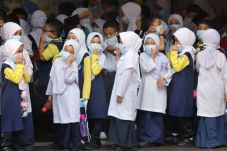 Dampak Kabut Asap, 300...