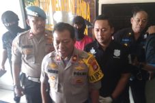 Tersinggung Dinasihati,...