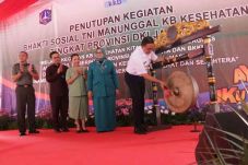 Sosialisasikan KB, Anies...