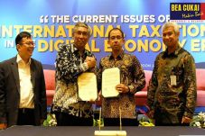 Bea Cukai Rangkul Akuntan...