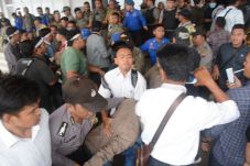 Anggota DPRD Tapsel...