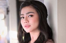 Sukses di Dunia Terbalik,...