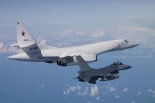 Dua Bomber Tu-160 Rusia...
