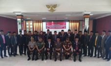 Pimpinan Kominfo Pers...