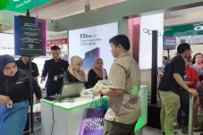 Oppo Agresif Bidik Segmen...