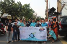 Jakarta Aquarium Peringati...