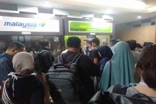 Penerbangan Batal karena...