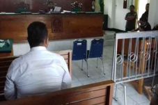 Hakim Tolak Praperadilan...